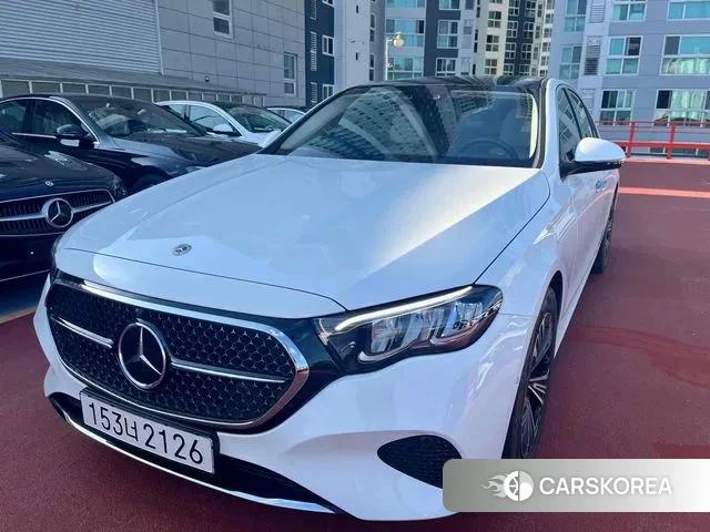 Mercedes-Benz E-Class W214 2024 Белый из Кореи