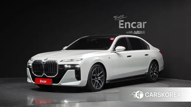 BMW 7 Series (G70) 2024 Белый из Кореи