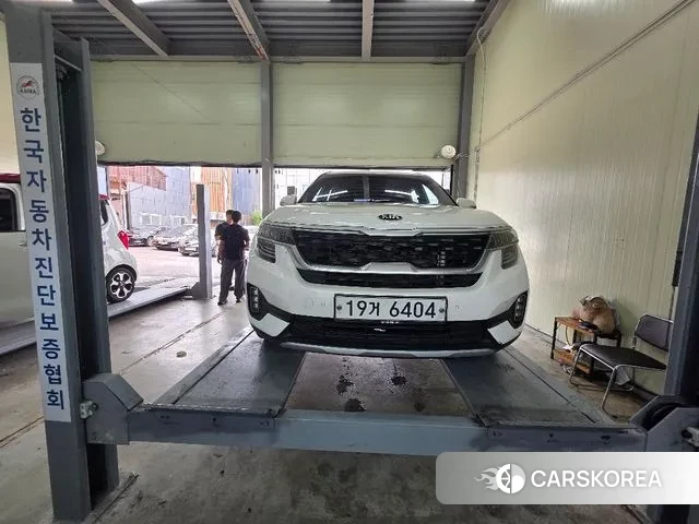 Kia Seltos 2019 Белый из Кореи