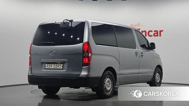 Hyundai The New Grand Starex 2020 Серебристо-серый из Кореи