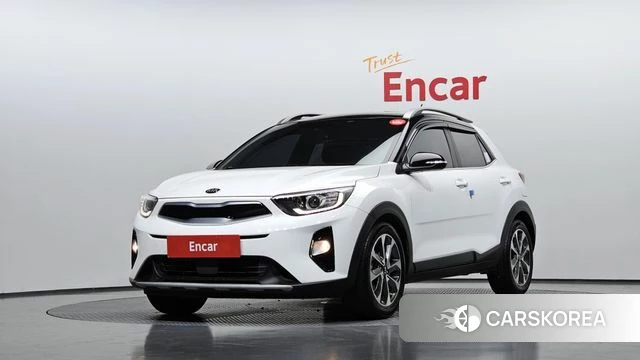 Kia Stonic 2018 Белый из Кореи