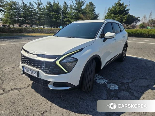 Kia Sportage 5th Generation Hybrid 2023 Белый из Кореи