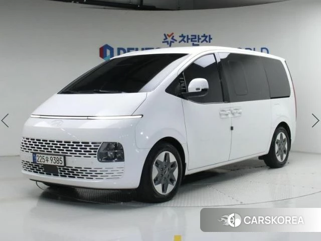 Hyundai Staria 2024 Белый из Кореи