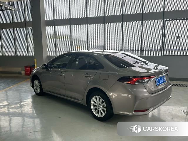Toyota Corolla 2021 Коричневый из Китая