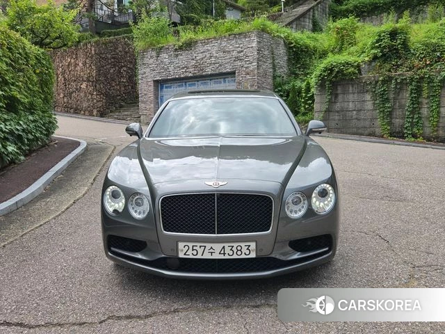 Bentley Flying Spur 2nd Generation 2018 Серый из Кореи