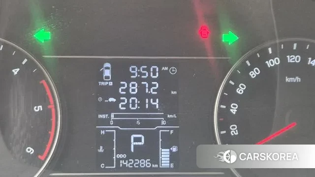 Ssangyong Rexton Sports 2018 Серебристо-серый из Кореи