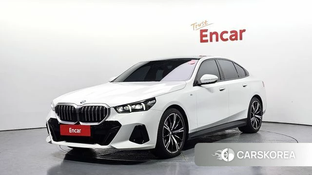 BMW 5 Series (G60) 2025 Белый из Кореи