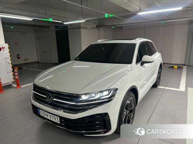 Volkswagen Touareg 3rd generation 2026 Белый из Кореи