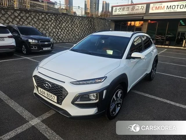 Hyundai Kona 2018 Белый двухцветный из Кореи
