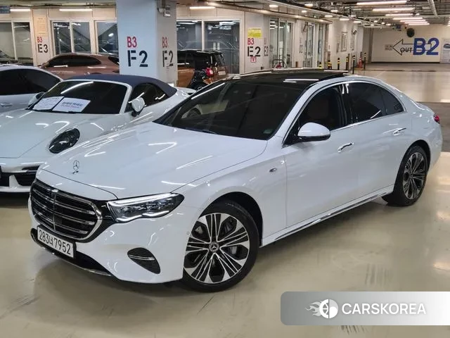 Mercedes-Benz E-Class W214 2025 Белый из Кореи