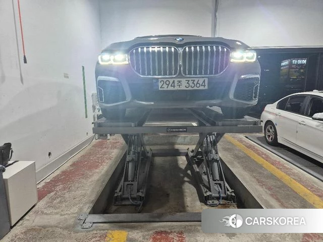 BMW 7 Series (G11) 2021 Серый из Кореи
