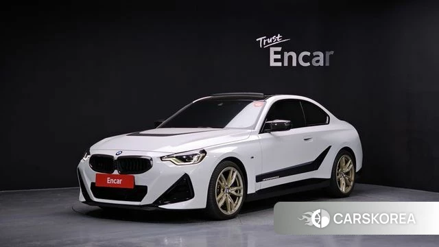 BMW 2 Series (G42) 2023 Белый из Кореи