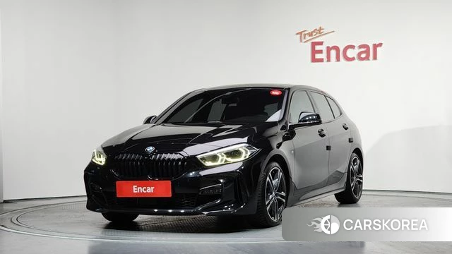 BMW 1 Series (F40) 2022 Черный из Кореи