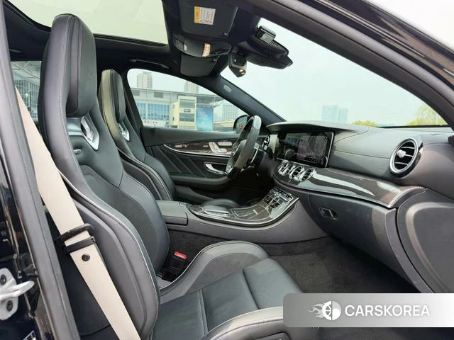Mercedes-Benz E-class AMG 2021 Черный из Китая