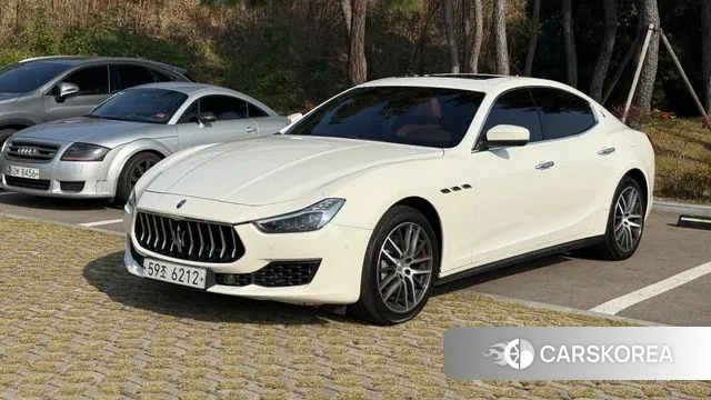 Maserati Ghibli 2019 Белый из Кореи