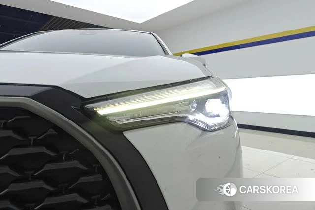 Toyota Corolla Sharp amplifier 2022 Белый из Китая