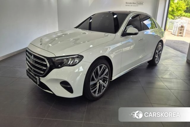 Mercedes-Benz E-Class W214 2024 Белый из Кореи