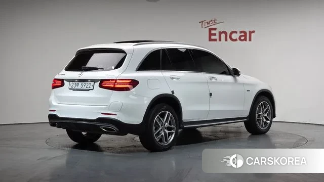 Mercedes-Benz GLC-Class X253 2019 Белый из Кореи