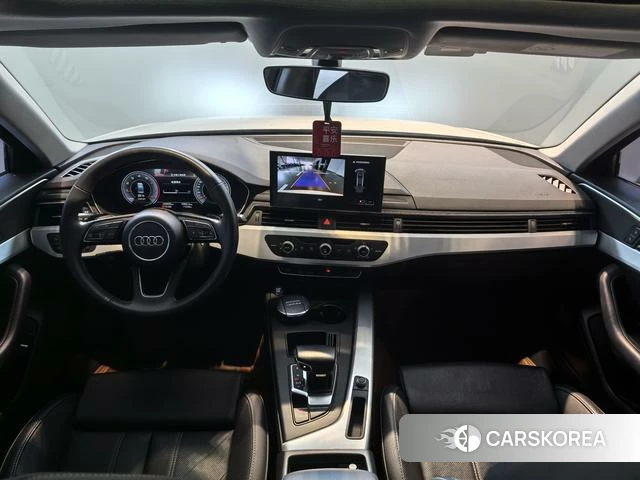 Audi A4L 2021 Белый из Китая
