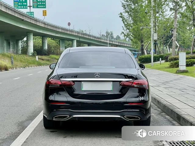 Mercedes-Benz E-class PHEV 2022 Черный из Китая