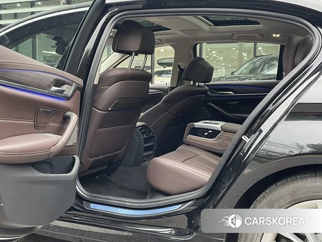 BMW 5 series PHEV id 4209617 из Китая