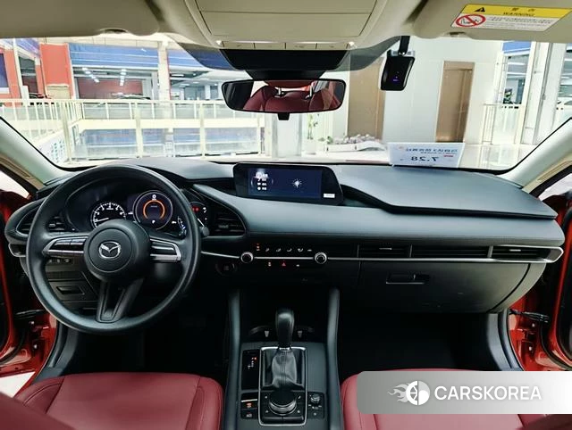 Mazda 3 Angkesaila 2023 Красный из Китая