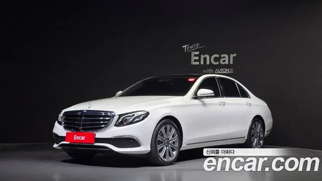 Mercedes-Benz E-Class W213 2019 Белый из Кореи