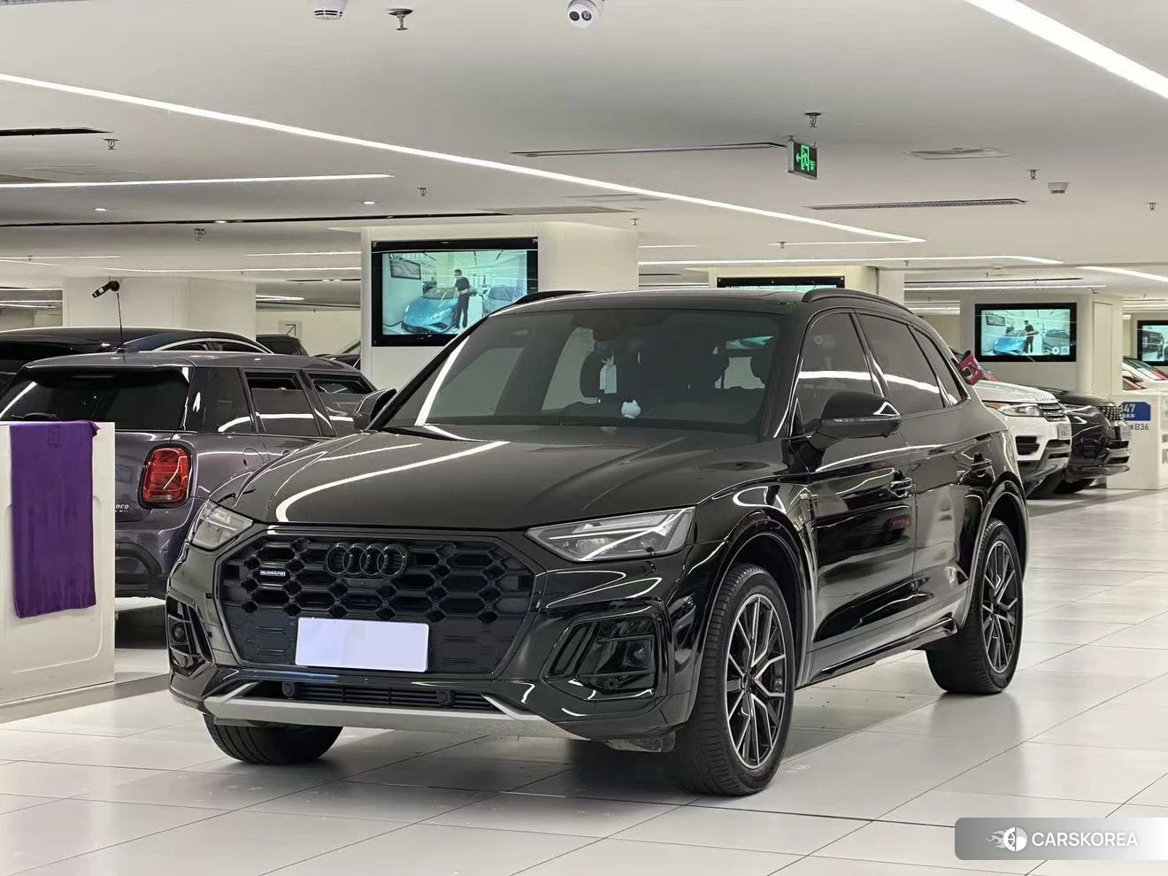 Audi Q5L 2023 Черный из Китая