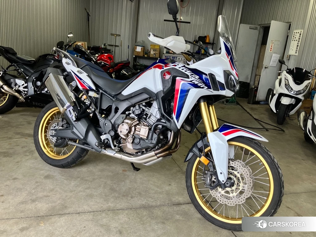 Проданный Honda CRF1000L AFRICA TWIN 2018 из Японии