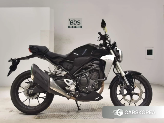 Проданный Honda CB250R 2018 из Японии