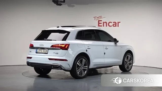 Audi Q5 (FY) 2021 Белый из Кореи