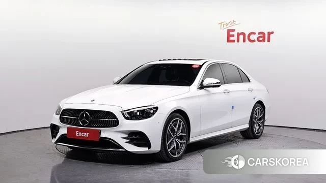 Mercedes-Benz E-Class W213 2023 Белый из Кореи