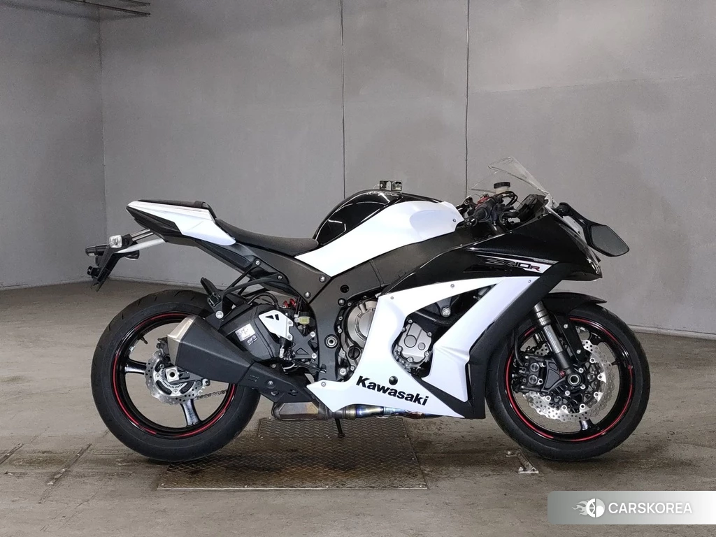 Проданный Kawasaki ZX-10R NINJA 2015 из Японии