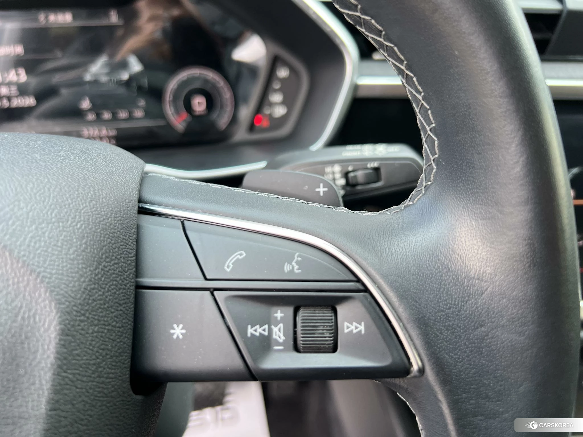 Audi Q3 2021 Белый из Китая