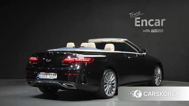 Mercedes-Benz E-Class W213 2023 Черный из Кореи