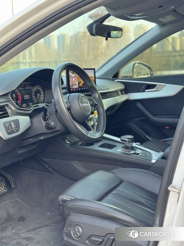 Audi A4L 2022 Белый из Китая