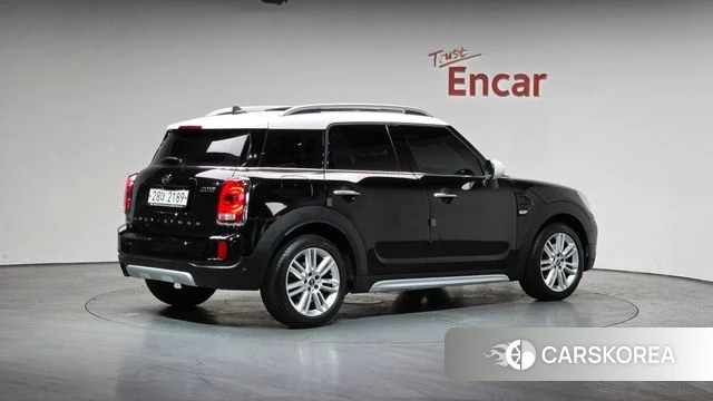 Mini Cooper Countryman 2019 Черный из Кореи