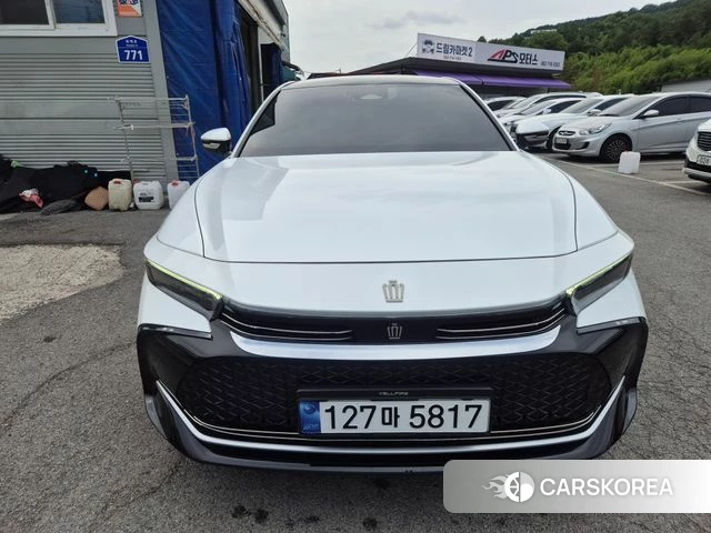 Toyota Crown Crossover 2024 Белый из Кореи