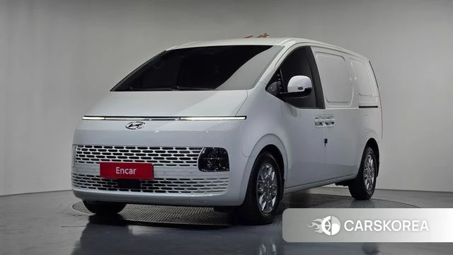 Hyundai Staria 2023 Белый из Кореи