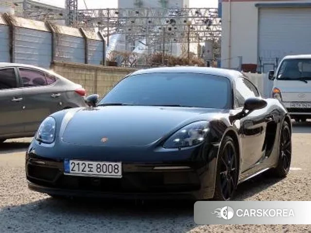 Porsche 718 Cayman 2024 Черный из Кореи