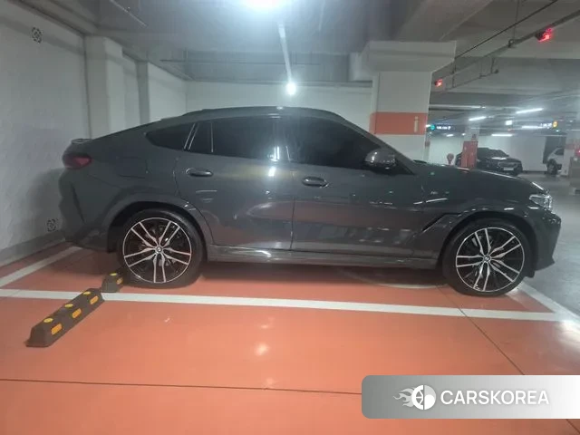 BMW X6 (G06) 2023 Серый из Кореи