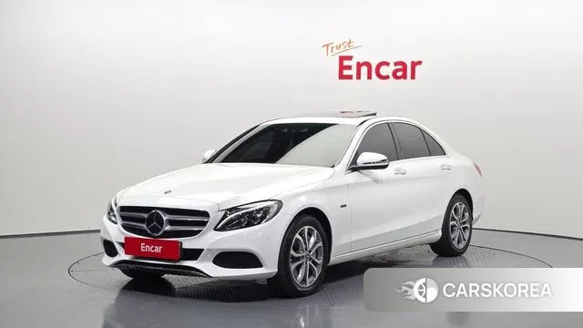 Mercedes-Benz C-Class W205 2018 Белый из Кореи