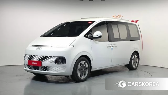 Hyundai Staria 2025 Белый из Кореи