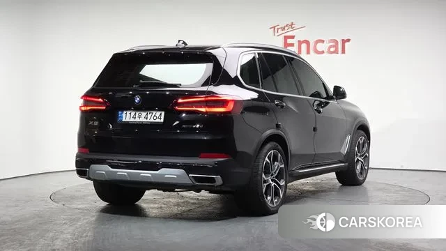 BMW X5 (G05) 2022 Черный из Кореи