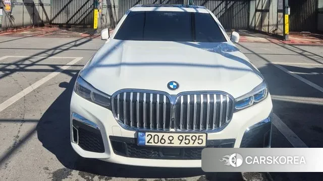 BMW 7 Series (G11) 2021 Белый из Кореи