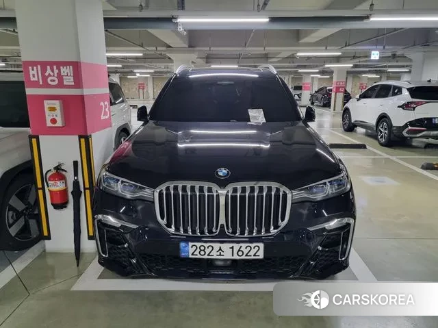 BMW X7 (G07) 2022 Черный из Кореи