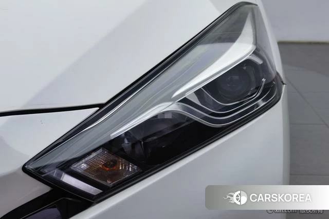Nissan Bluebird 2020 Белый из Китая