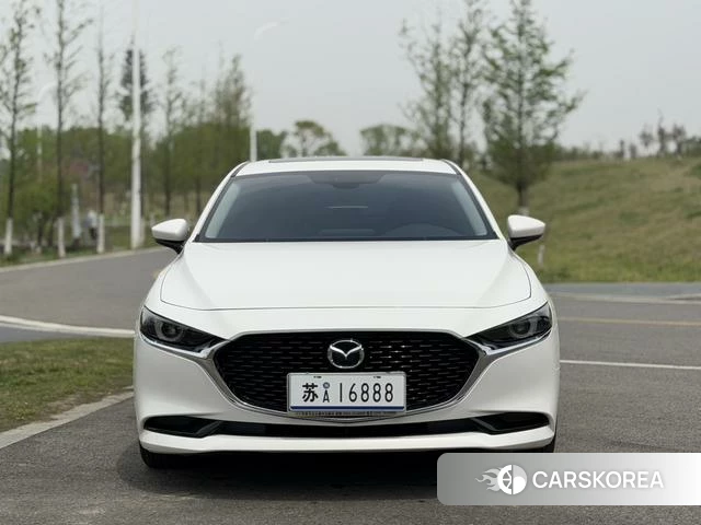 Mazda 3 Angkesaila 2024 Белый из Китая