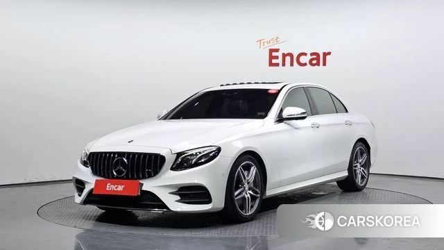 Mercedes-Benz E-Class W213 2019 Белый из Кореи