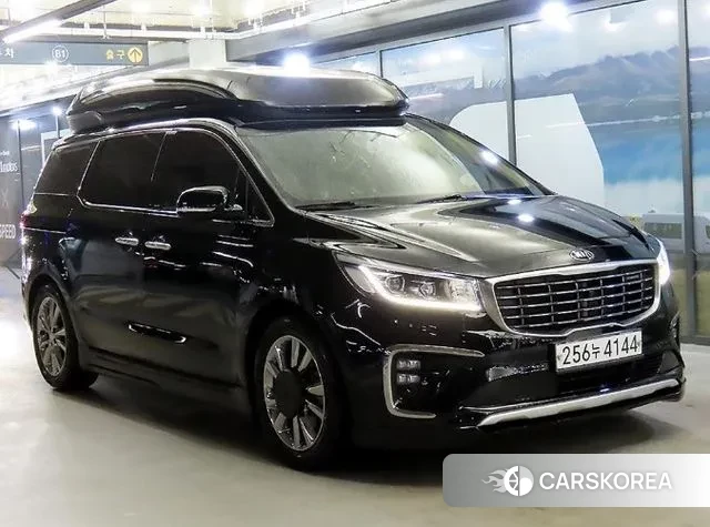 Kia The New Carnival 2019 Черный из Кореи